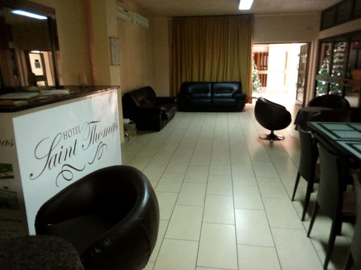 Hotel Saint Thomas Lome Exterior photo